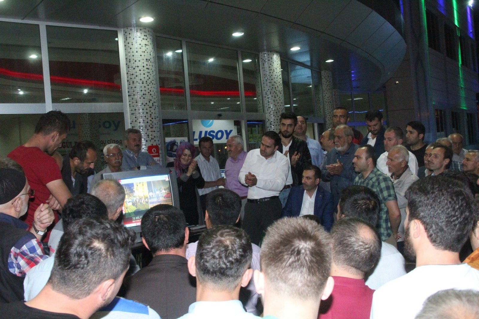 SARICAOĞLU; DÜNYA MİLLETİMİZİN GÜCÜNÜ GÖRDÜ